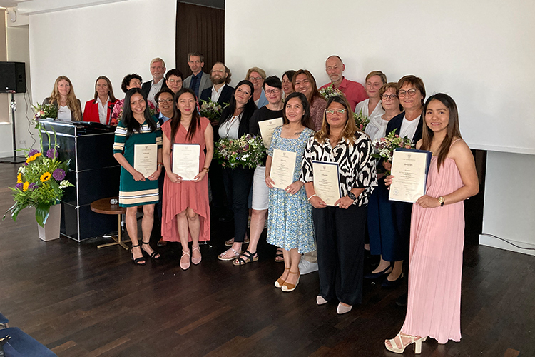 Gruppe Absolventen INGA Pflege