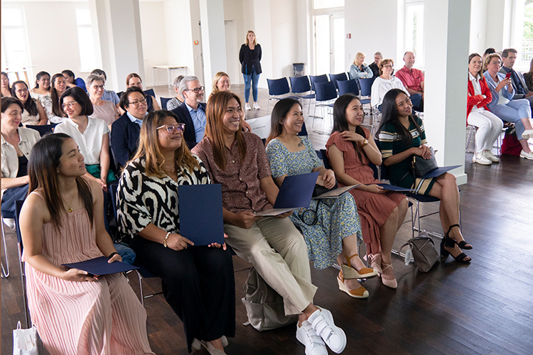 Gruppe Absolventen INGA Pflege